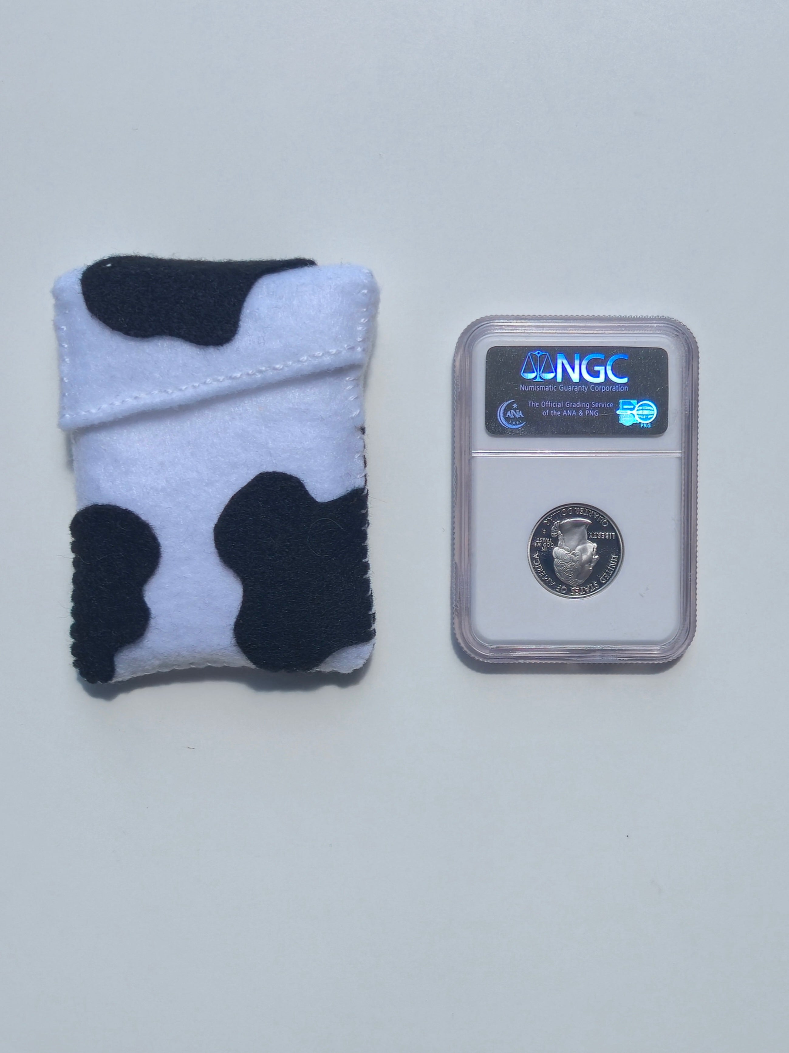 Clab Sleeve (Legendary Cow Print)
