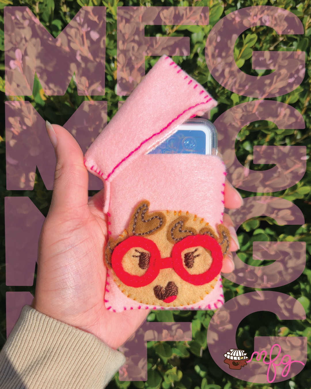 Clab Sleeve (Cookie w/ Glasses)