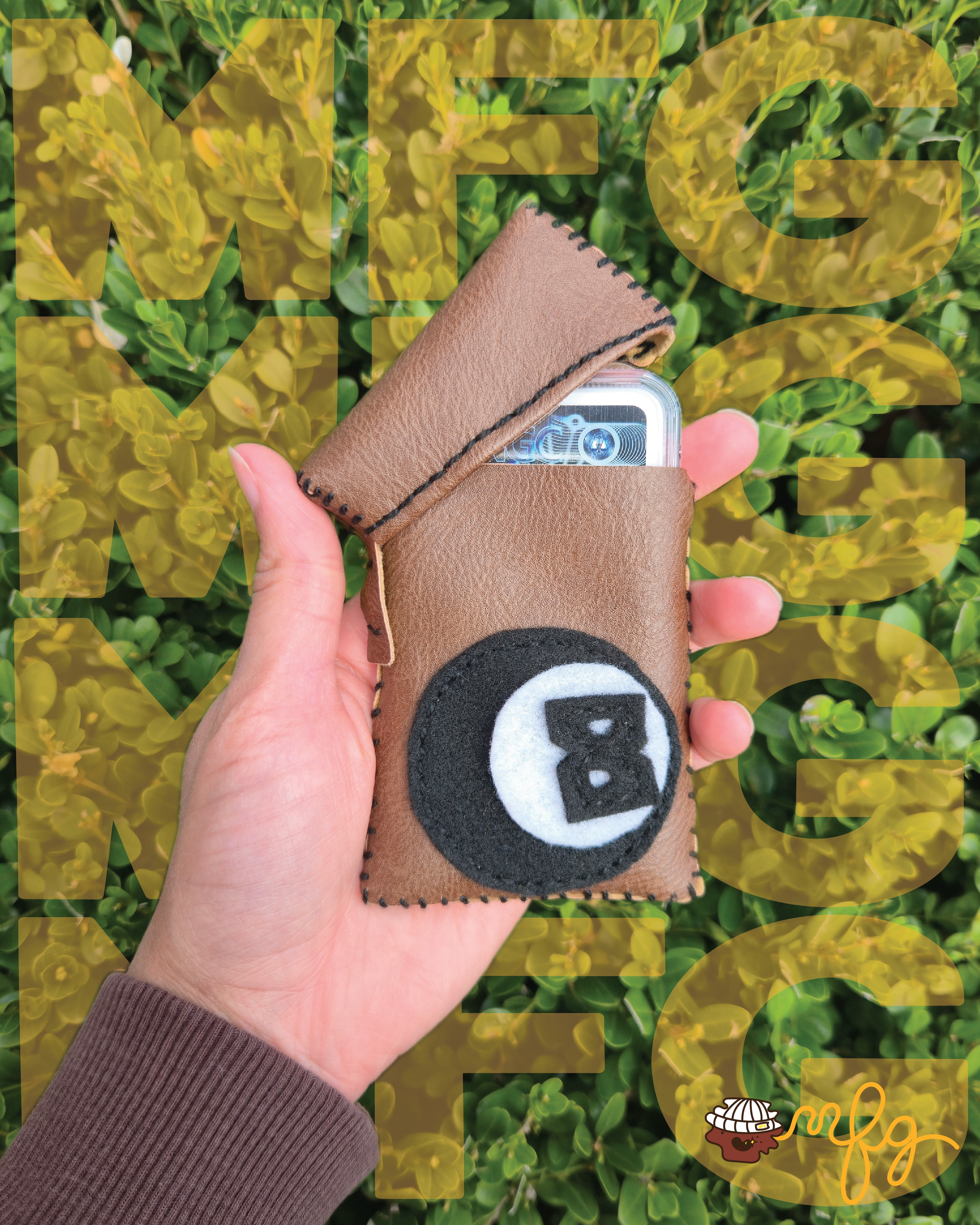Clab Sleeve (Leather w/ 8Ball)
