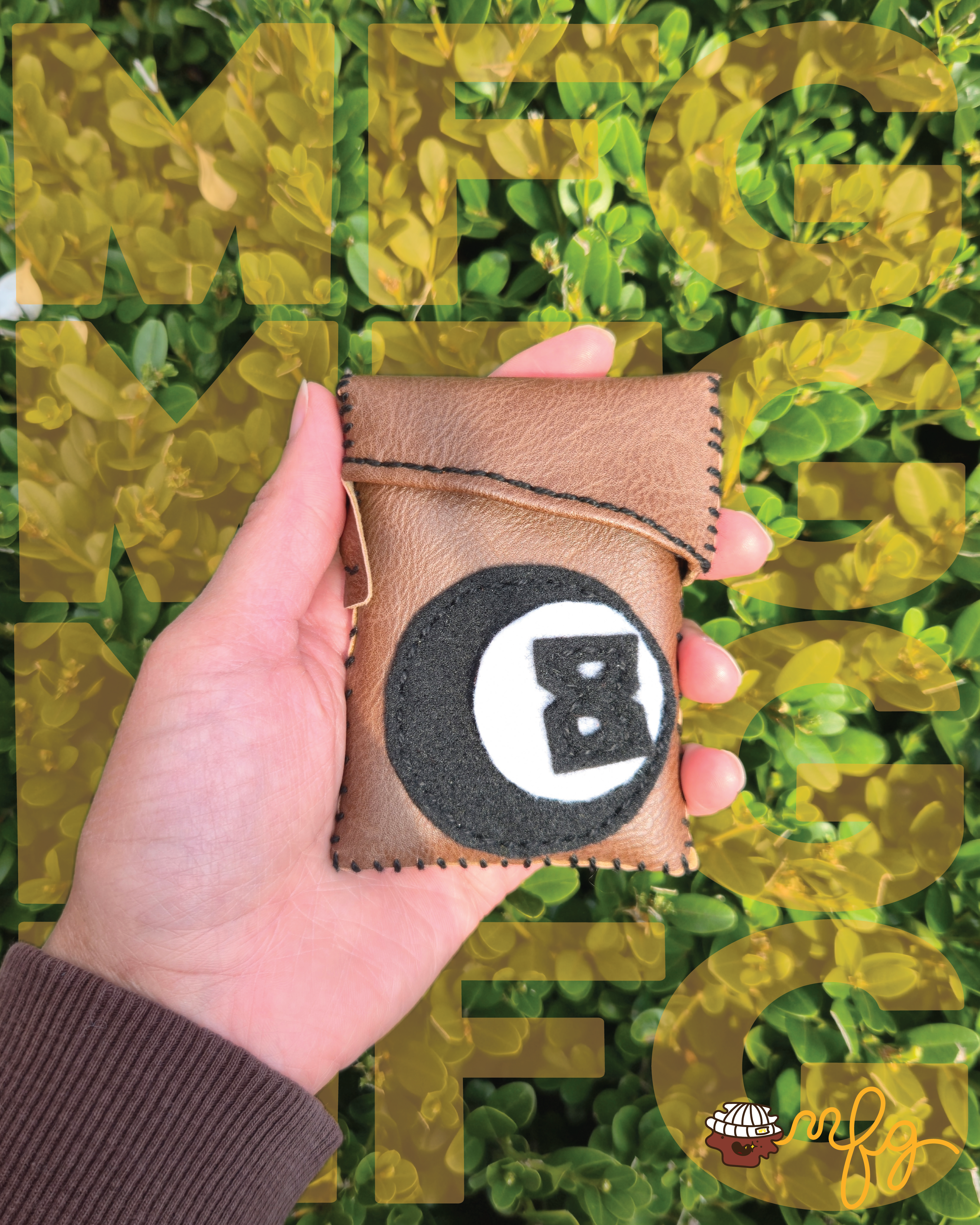 Clab Sleeve (Leather w/ 8Ball)